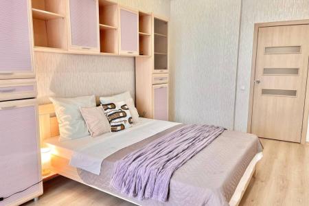 Евродвушка Апарт Гулливер с лоджией в центре