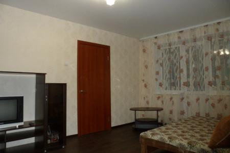 Двухкомнатная квартира возле Автовокзала