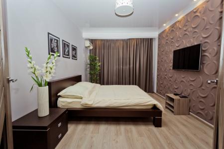 Двухкомнатная квартира  пл.Горького(центр)