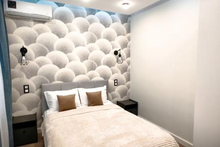 Нoвaя, дизайнеpская квартира недалеко от Петропавловскoй крепoсти