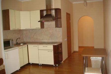 Посуточно сдам 1к квартиру по Каролинского