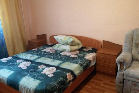 Однокомнатная на Клыкова