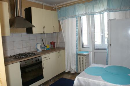 Двухкомнатная квартира возле кинотеатра Родина