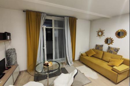 Уютная квартира с отдельной спальней и лоджией