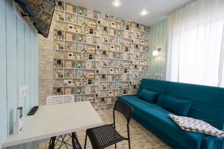 Студия напротив Теннисной Академии, марсовый пер.