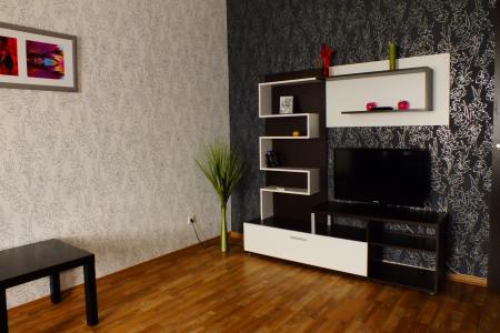 Сдам посуточно 1-комн. квартиру, ул. Александрова, 6