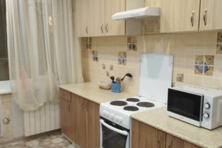 Двухкомнатная квартира Прибрежный,рядом Оби,Лента,БСМП,автовокзал.