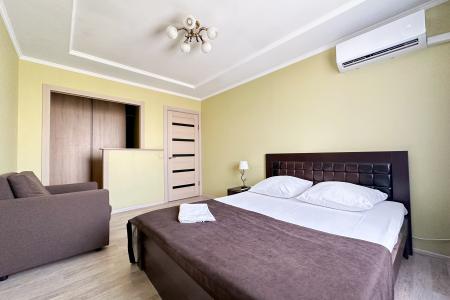 EasyRent просторная однокомнатная квартира на Кудашева