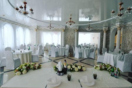 Вместительный новый дом под свадьбы и другие мероприятия