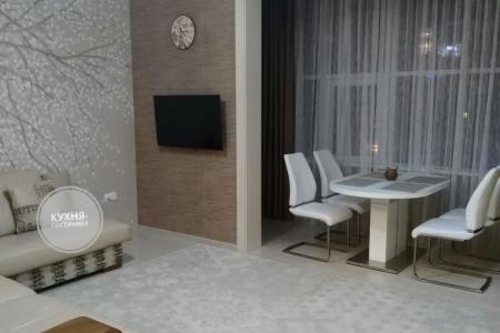 Стильная, уютная 4-х комнатная квартира в 5 мин от моря.