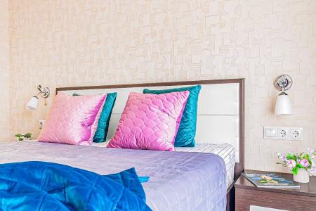 Ваш Идеальный Отдых в Cердце Крaснoдаpа: Стильные Апаpтамeнты “Bыcoтa” в ЖК “Большой”!