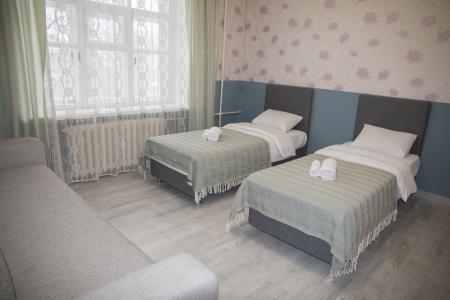 Большая двухкомнатная сталинка в Центре