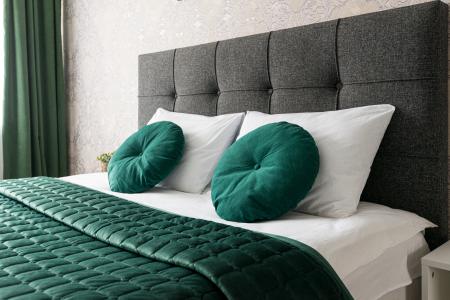 В зеленом микрорайоне Университет, гостиничный сервис