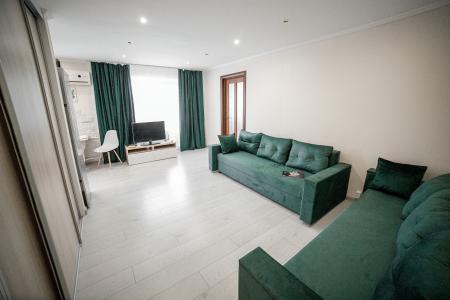 Отличная двушка в центре города