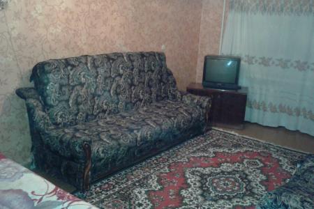 Двухкомнатная квартира возле ЖД вокзала