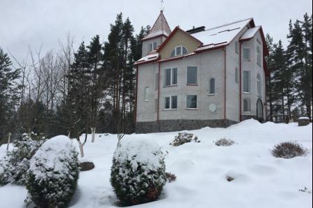 Коттедж в пос. Мельниково на берегу р. Вуокса