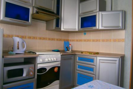 Чистая, уютная квартира. Находится рядом с ИРНУ ООО"Востокнефтепровод"