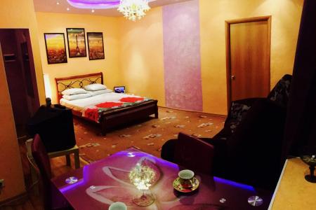 Двухкомнатная квартира возле стадиона звезда