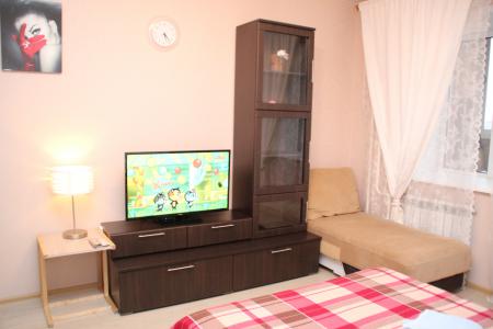 Уютная квартира "ВГостиКнам на Титова 253/2"