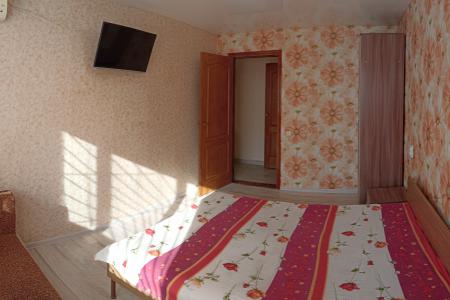 2 комн квартира в Феодосии у моря