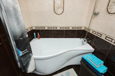 2-х комнатная квартира возле кинотеатра Заря