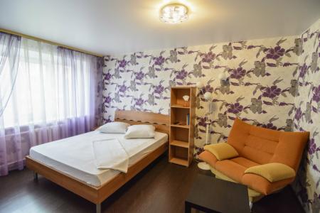 Однокомнатная квартира возле ТЦ "Сити Молл"