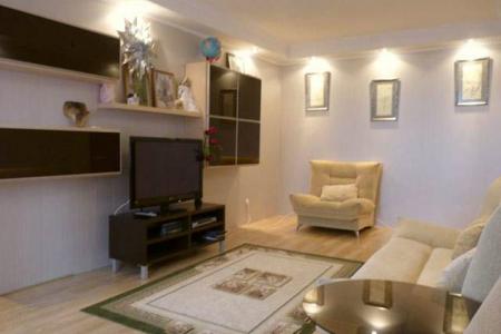 1-комнатная квартира в центре, Коммунистическая, 79