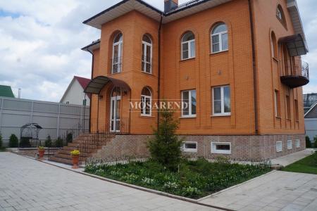 Коттедж на 35 человек