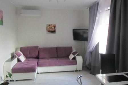 Двухкомнатная квартира возле РEАЦентра