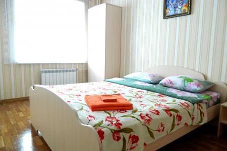 Сдам удобную двухкомнатную квартиру в железнодорожной части города.