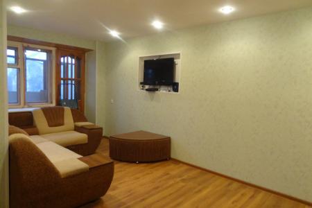 Сдам посуточно евро квартиру рядом с Аквамолом.