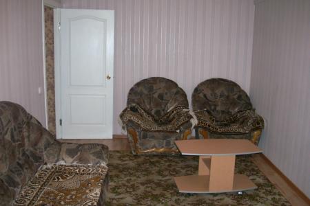 Хорошая двухкомннатная в центре