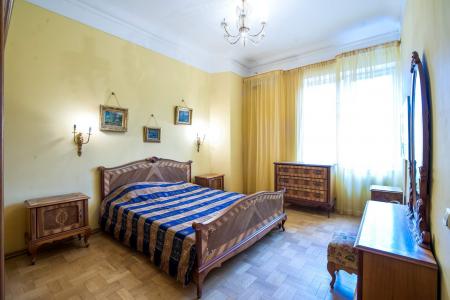 Просторная квартира в самом центре Санкт-Петербурга