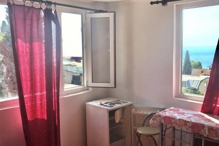 Бюджетный гостевой дом на Массандровском пляже , стоимость указана за 2х персон