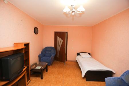 Квартира посуточно 14 мкр, 54