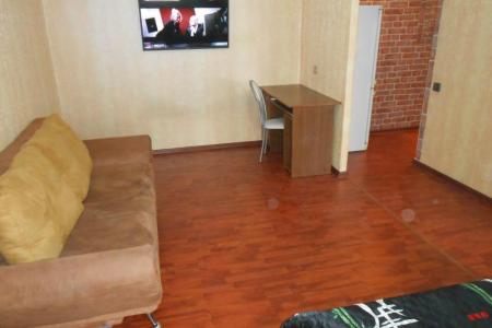 Однокомнатная квартира в центре от Киров Аренда