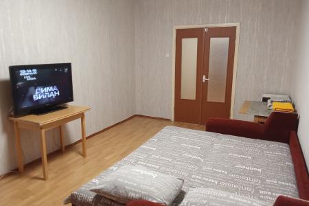 2-комнатная кв. в 20 минутах от метро