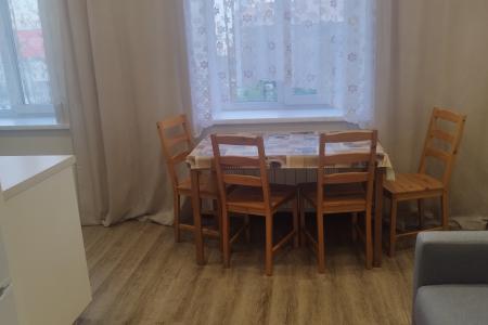 2шка-студия возле ЖД-вокзала