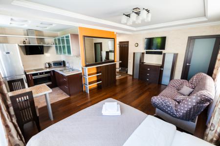 Студия в центре на пл. Октября