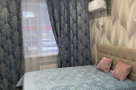 С лоджией и евроремонтом в центре