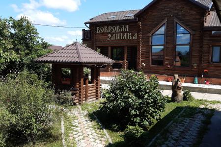 Коттедж посуточно, баня, беседка, озеро, рыбалка.