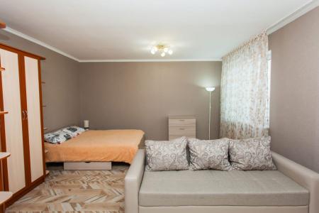 Однокомнатная на левом берегу