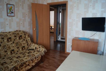 2-х комнатная квартира рядом с магазином "Мария ра " и сбербанком