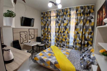 Маленькая, да удаленькая.я