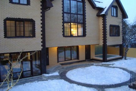 Стильный коттедж по Симферопольскому шоссе на компанию до 30 человек