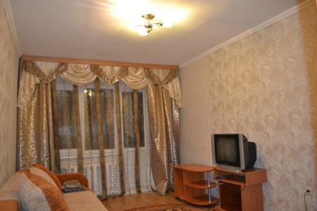 2кв. ЦЕНТР ГОРОДА - Воскресенский бульвар, 2/2 - 1500 руб в сутки.