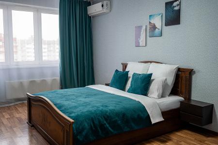 1к, Генерала Трошева, 33