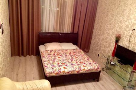 Однокомнатная жд, Аура