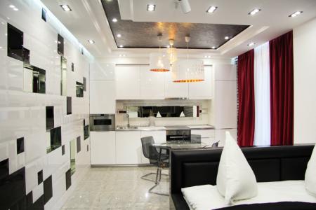 Апартаменты "Шато" с дизайнерским ремонтом на Октябрьской