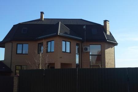 Новый коттедж между двух озер